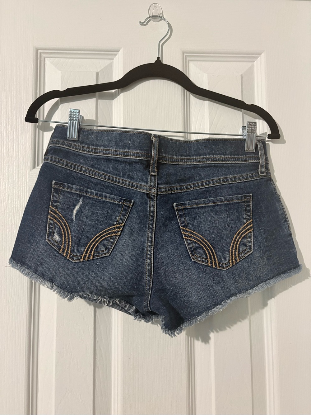 Hollister California Patch Denim Short-Shorts W25 | Low Rise Cutoffs - Picture 4 of 7